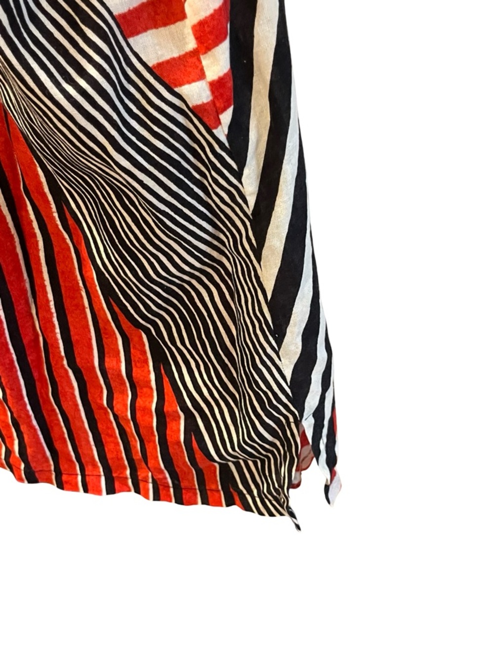 Sleeveless Top - Black and red linen tank
Top . Black stripe linen top large - Picture 4 of 5